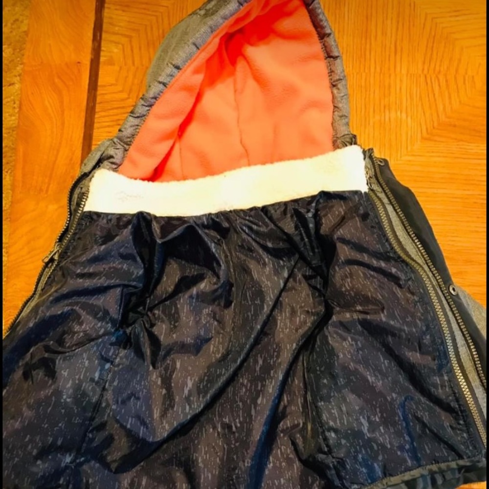 Coat - Picture 2 of 2